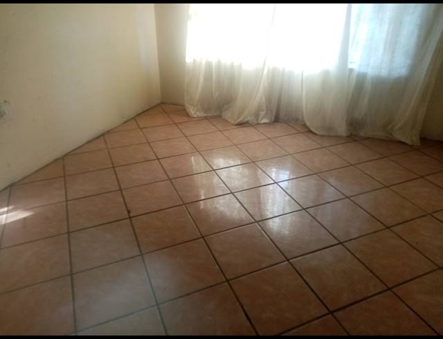3 BEDROOM FREEHOLD FOR SALE IN LANGAVILLE
